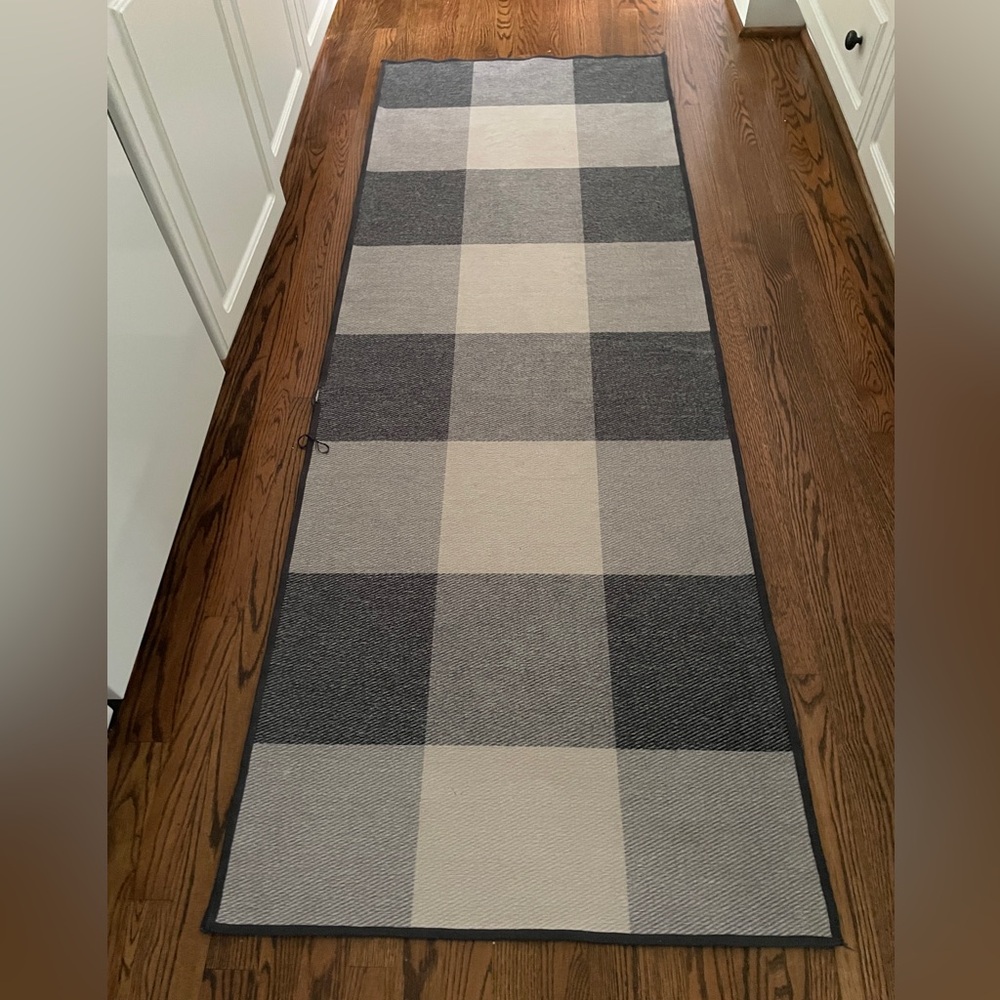 Ruggable runner. Buffalo plaid. Black & white.